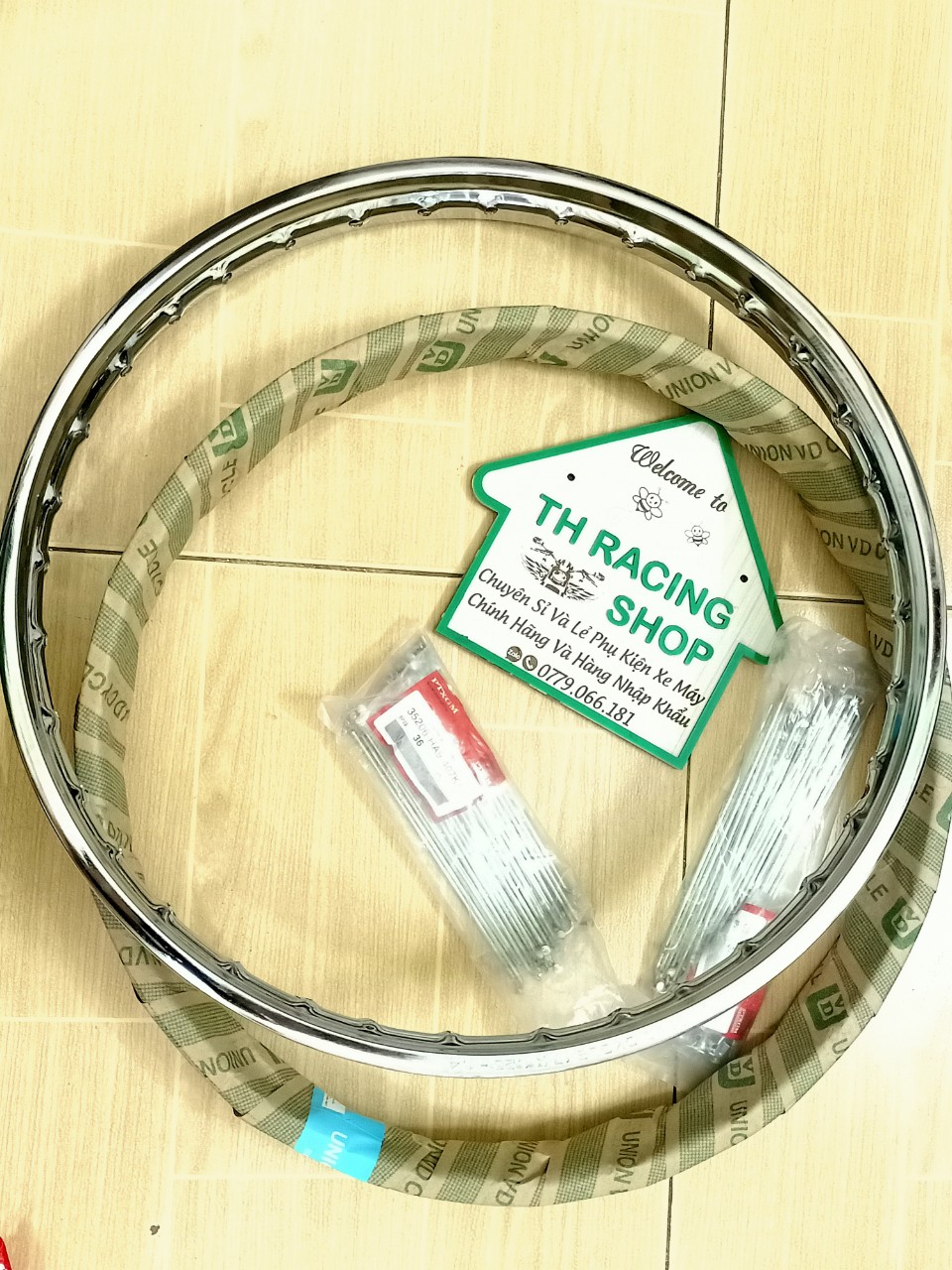 Cặp niềng unionvd size 1.2 và 1.4 tặng kèm bộ căm gắn các dòng xe máy wave dream sản phẩm mới đầy đủ như hình ảnh nhanh tay mua ngay top gian hàng uy tín