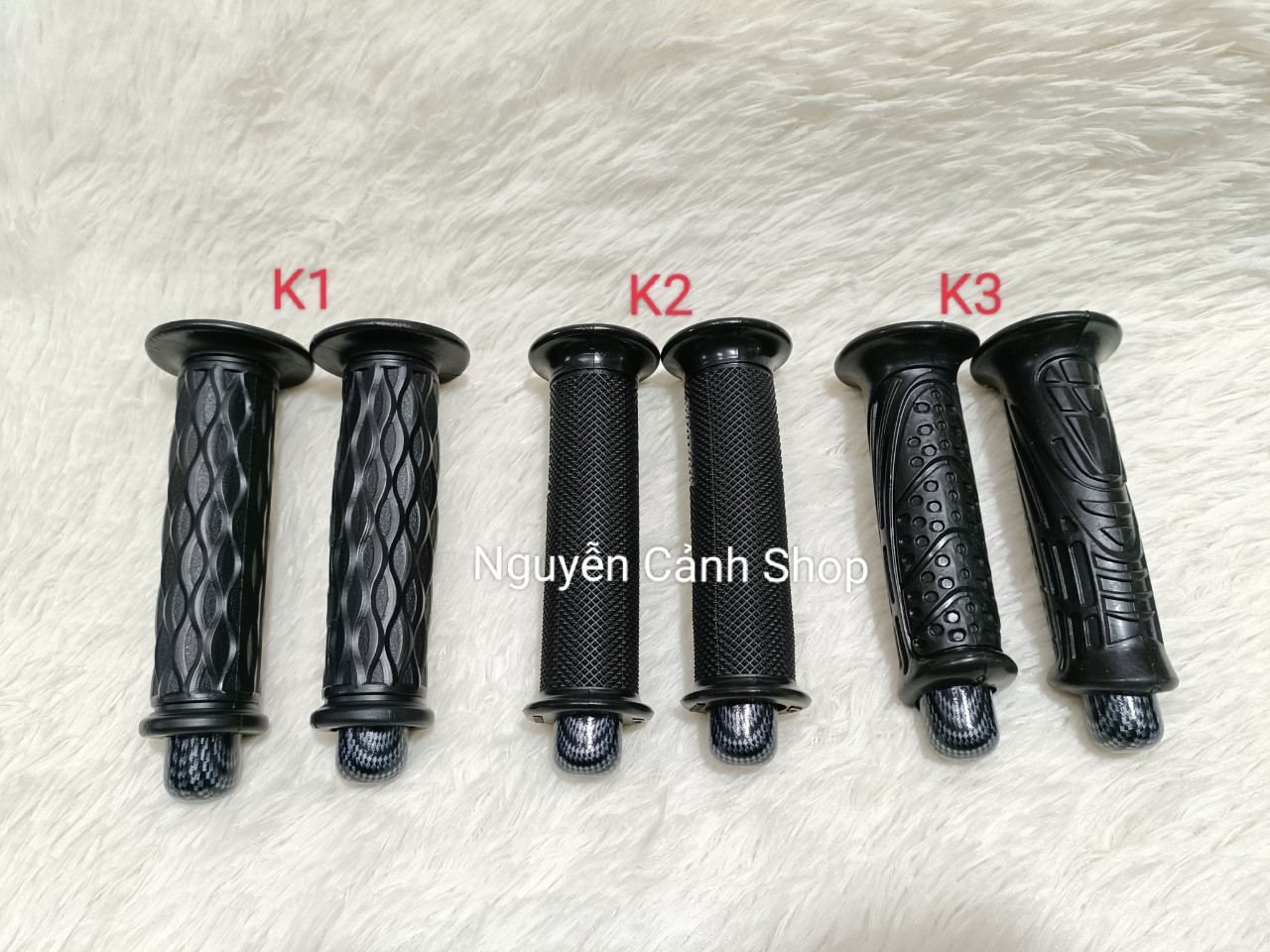 Bao tay có gù carbon gắn xe máy