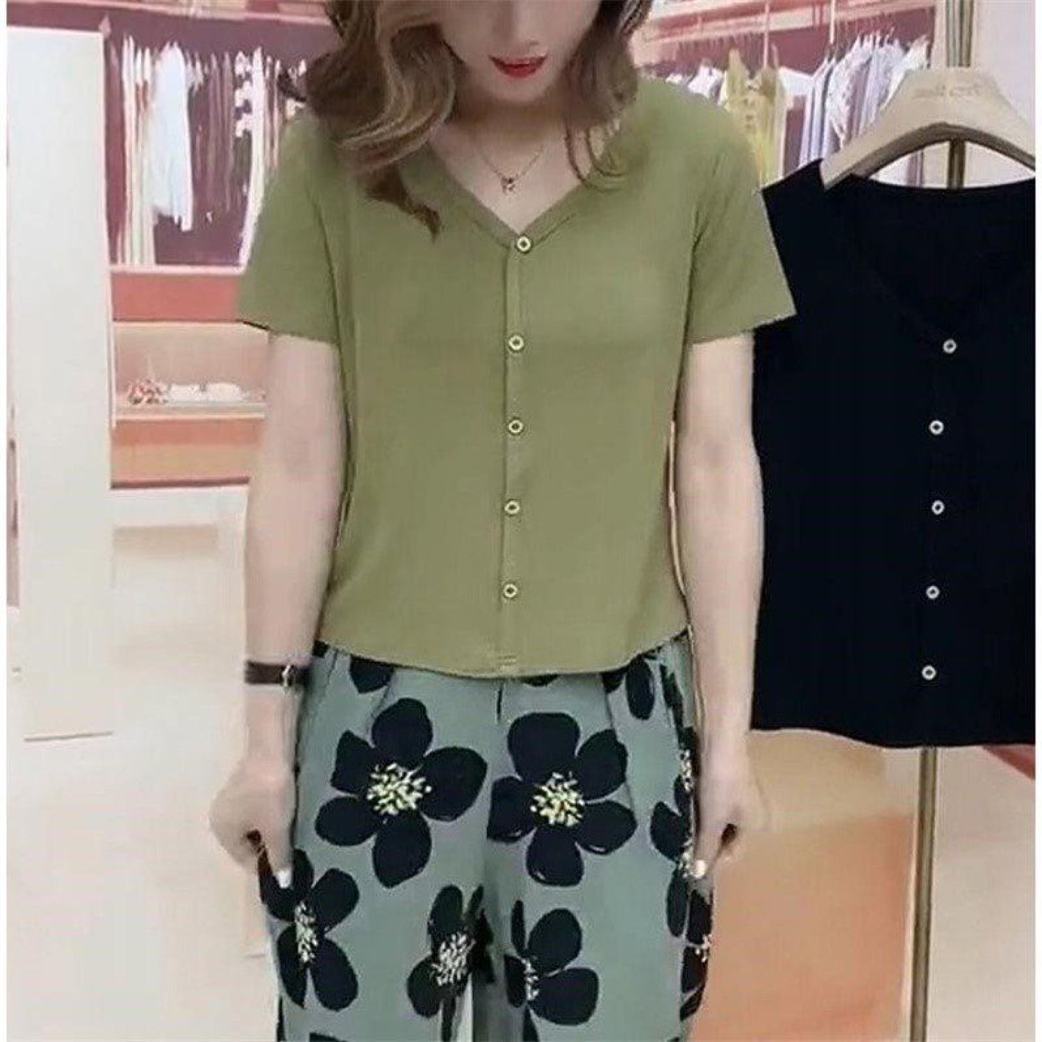 ÁO THUN CỔ V CÀI CÚC, CHẤT THUN THOÁNG MÁT, THẤM HÚT, MẶC CÙNG CHÂN VÁY HAY QUẦN ĐỀU ĐẸP