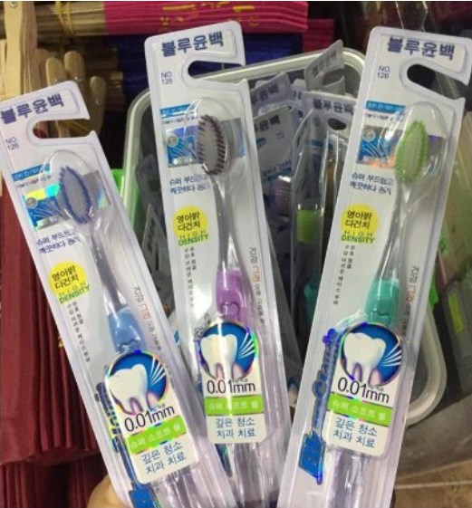Combo 10 Bàn Chải Đánh Răng Hàn Quốc NO126 (Giao Mầu Ngẫu Nhiên)