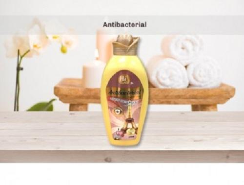 [HCM]Nước giặt Hiclass Antibacterial 900ml