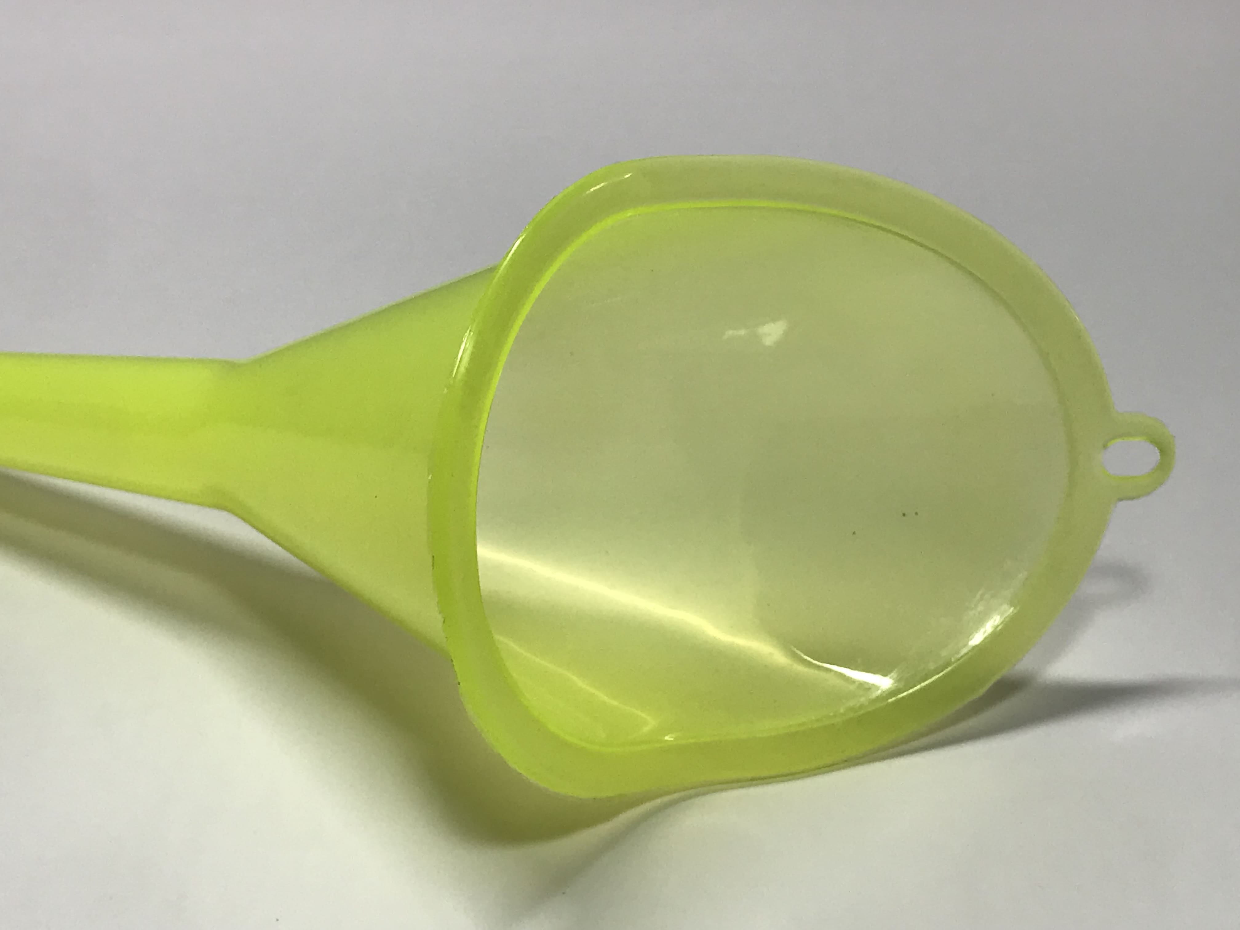 Phễu (quặng) thay nhớt, đổ xăng
