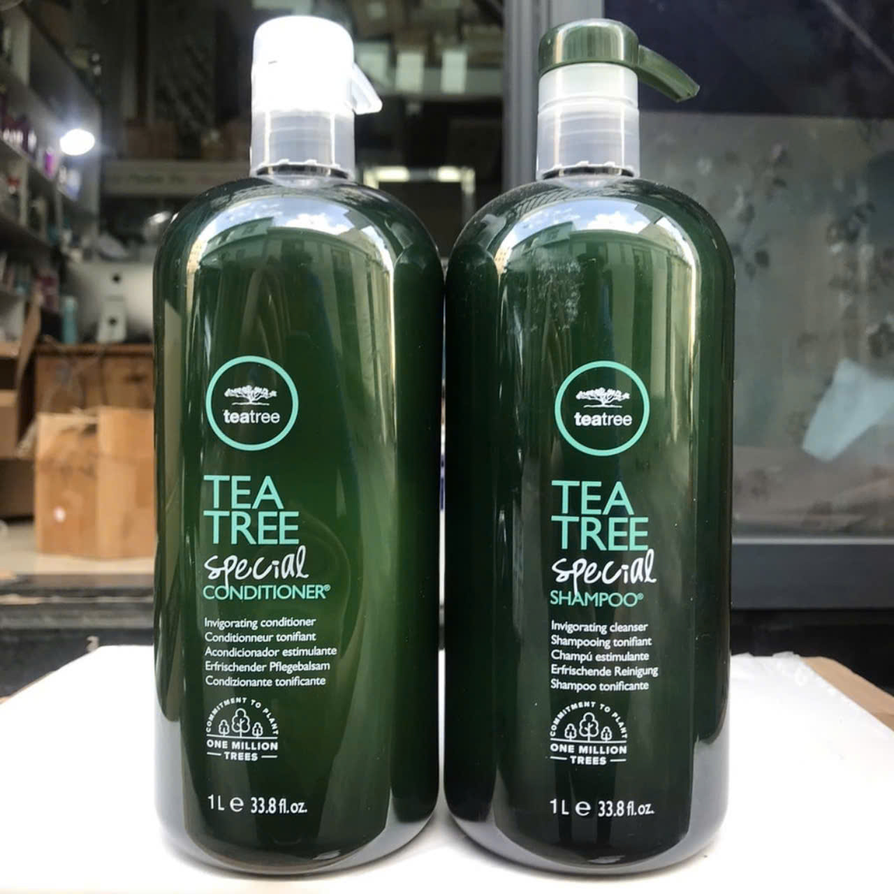 DẦU GỘI XẢ TRÀ XANH BẠC HÀ HỖ TRỢ TRỊI GÀU 1000ML, KHÁNG KHUẨN PAUL MITCHELL TEA TREE USA1000ml