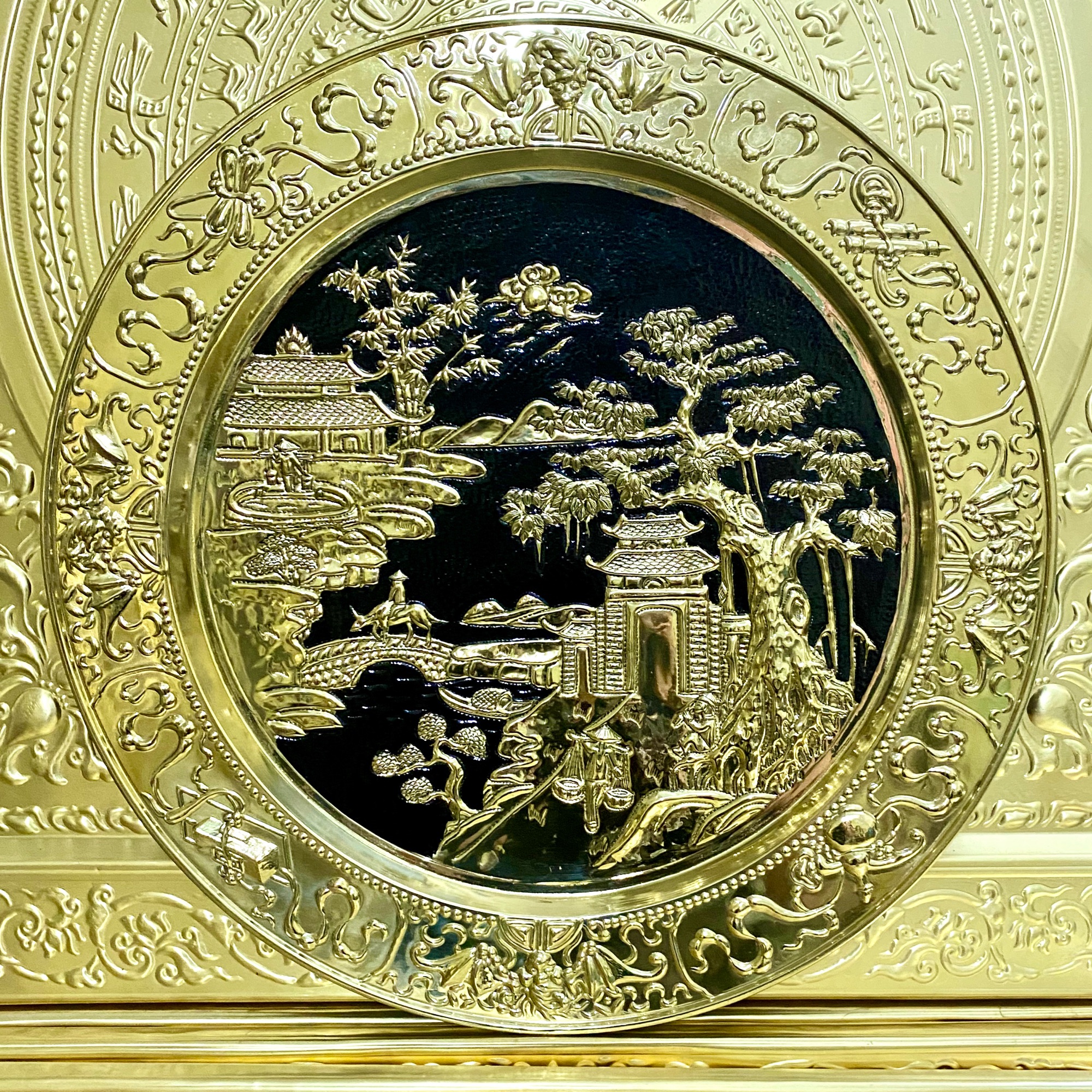 MÂM ĐỒNG QUÊ VIỀN ĐEN CHẤT LIỆU BẰNG ĐỒNG