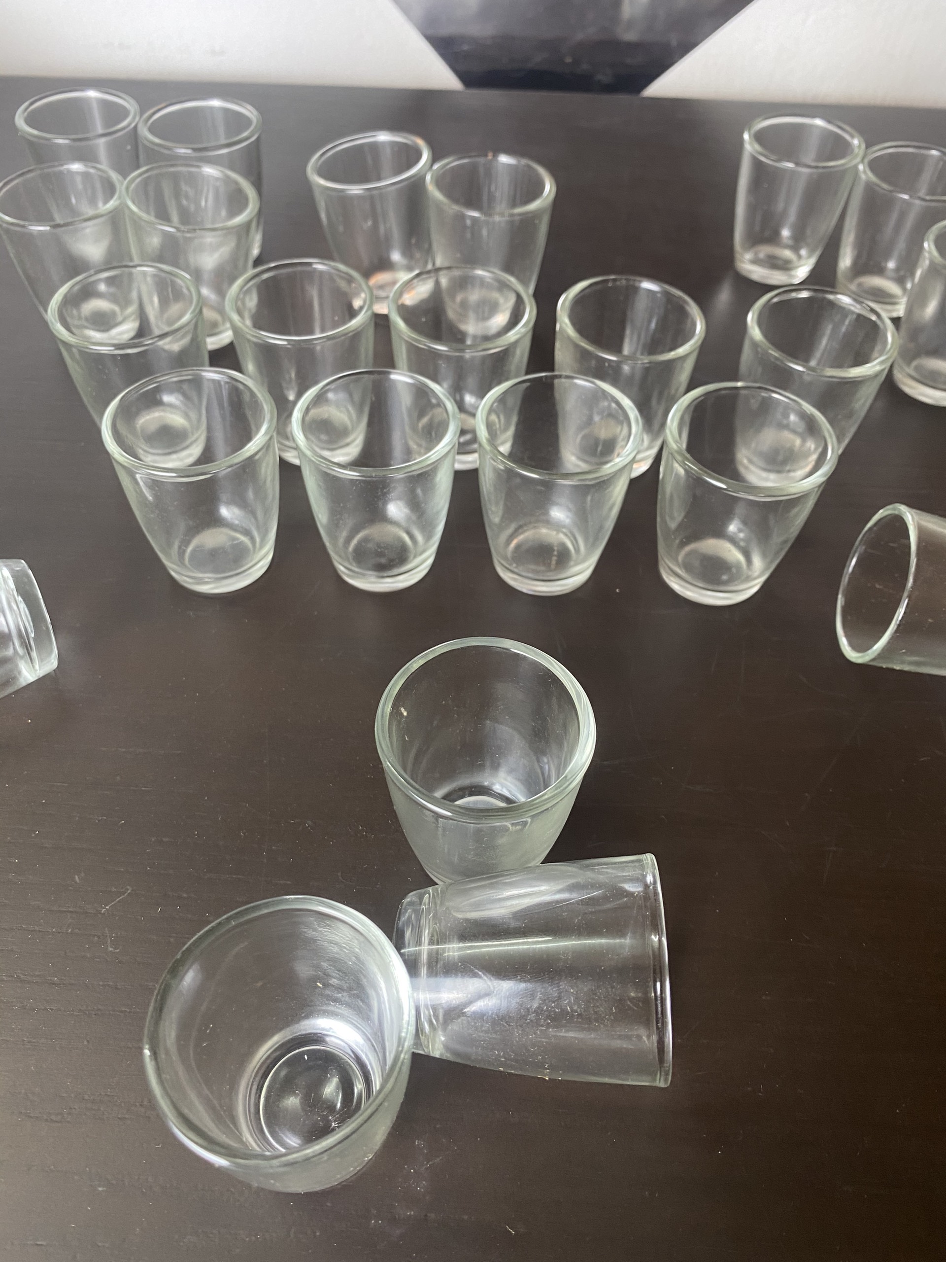Ly thủy tinh uống rượu bầu nhỏ dày dặn