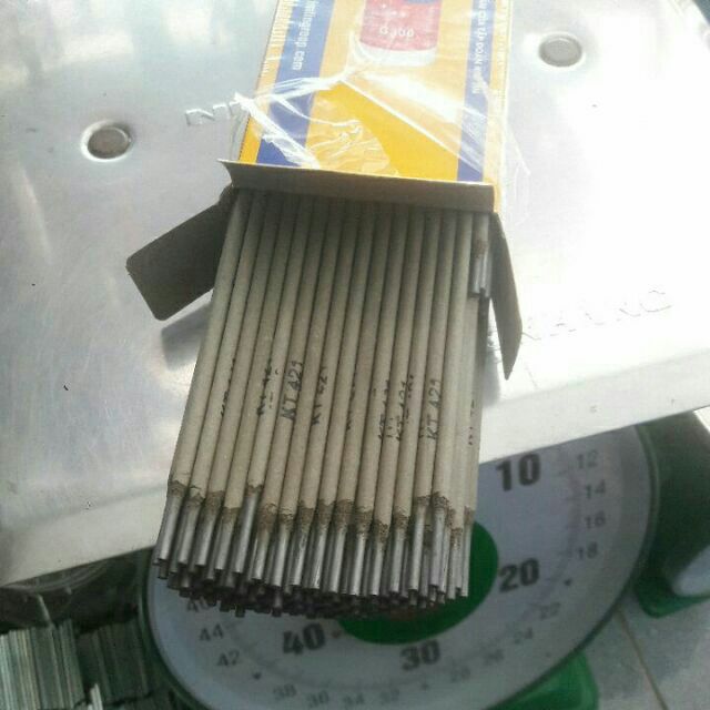 10 cây que hàn sắt