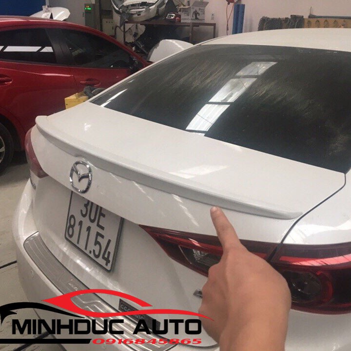 Đuôi gió mazda 2, loại liền cốp