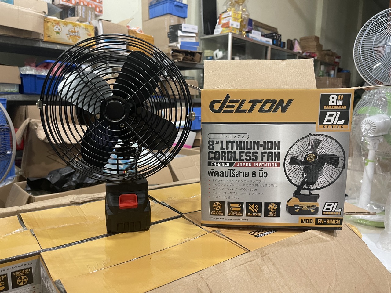  Quạt Tích Điện Đế Pin hitachi Dùng Chung Pin Makita Kích Thước 22,5inch 