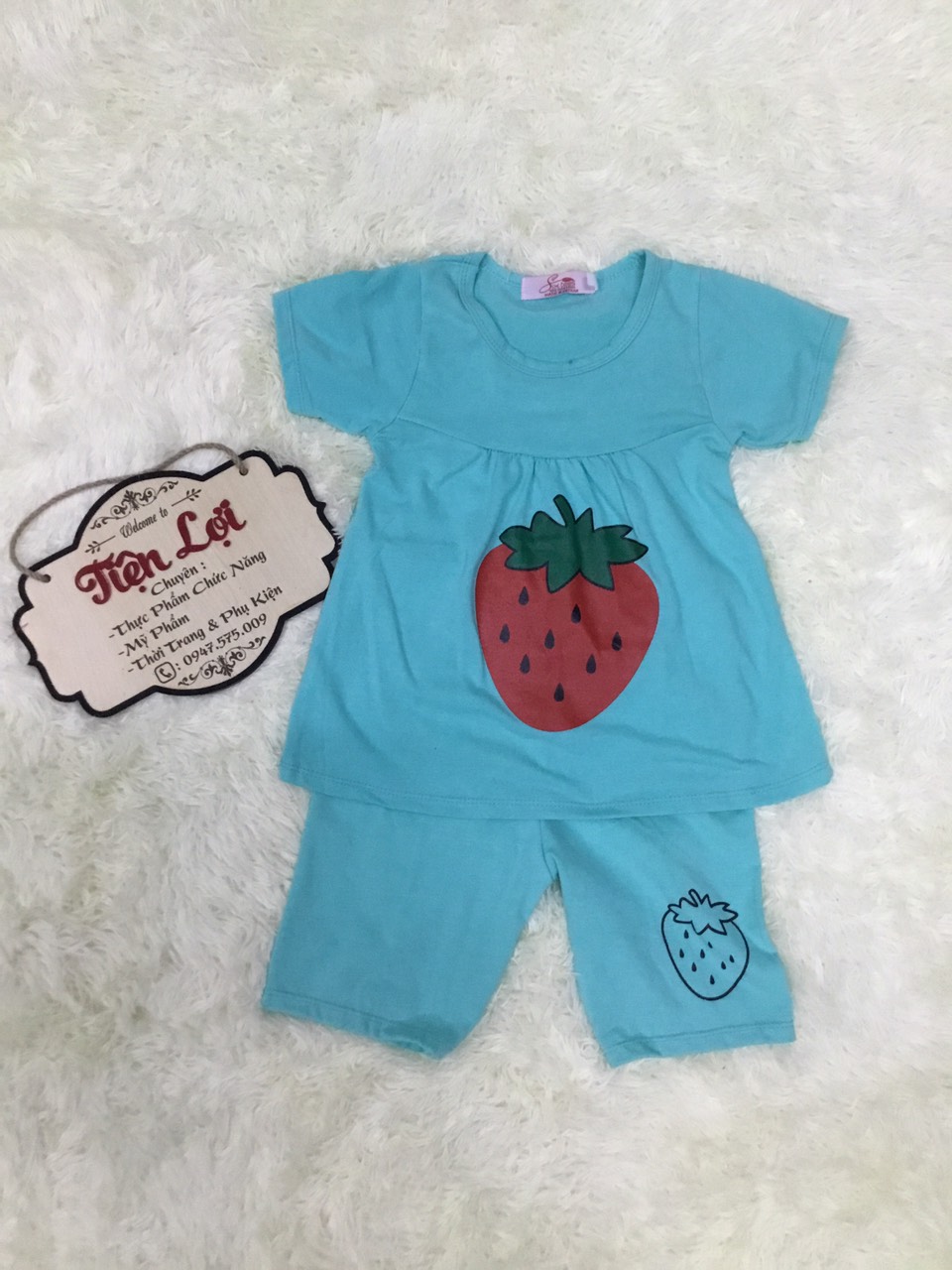 Combo 3 bộ coton hình trái dâu cho bé gái (7-22kg)