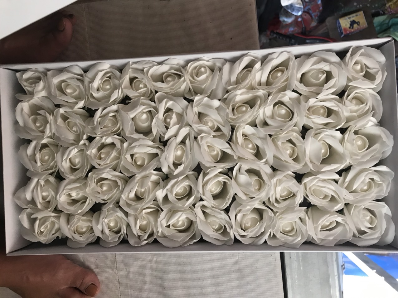 Hộp Hoa Sáp Thơm 4 Lớp 50 Đầu Bông