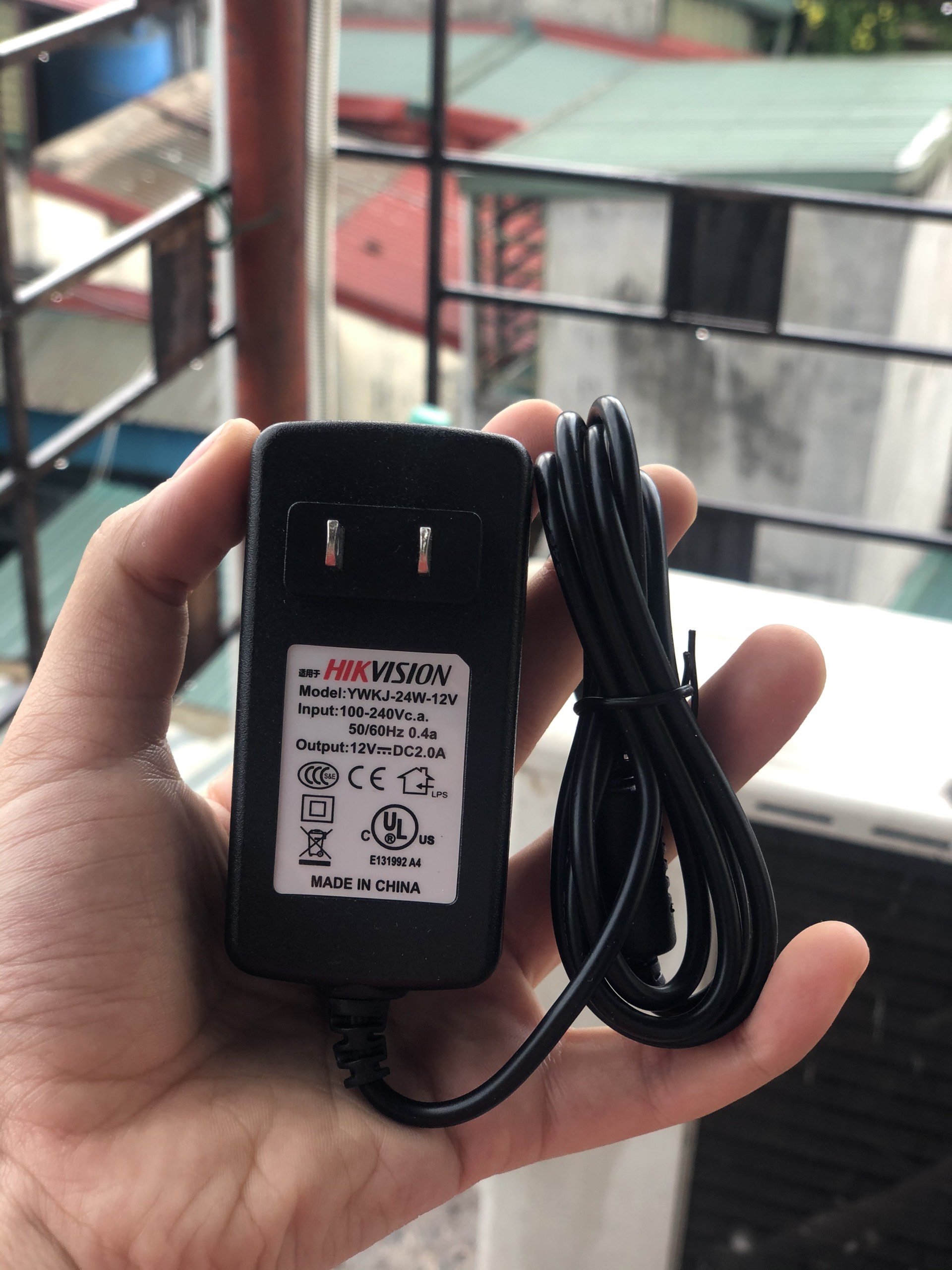 Adapter nguồn đầu ghi camera Hikvision 12v 1.5a/2a 4 pin