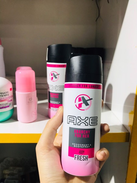 Xịt khử mùi Axe ( nữ) Anarchy for her 150ml