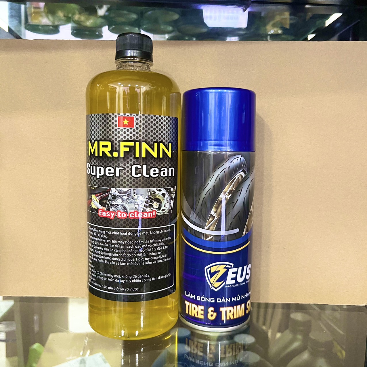 Combo Chai Xịt Tẩy Rửa Đa Mr.Finn 1L + Chai Dưỡng Nhựa Nhám Thunder, dưỡng nhựa nhám Zeus Tẩy sạch và làm mới cho chiếc xe- Cam kết chính hãng