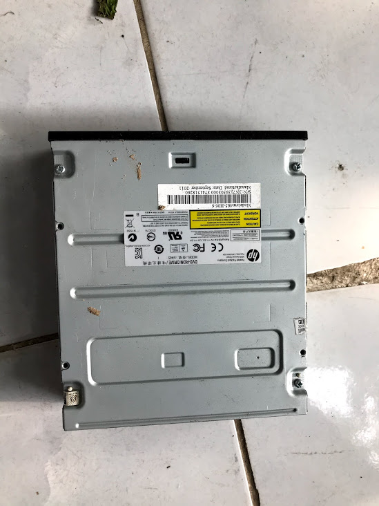 Ổ đĩa DVD dành cho máy case PC đọc
