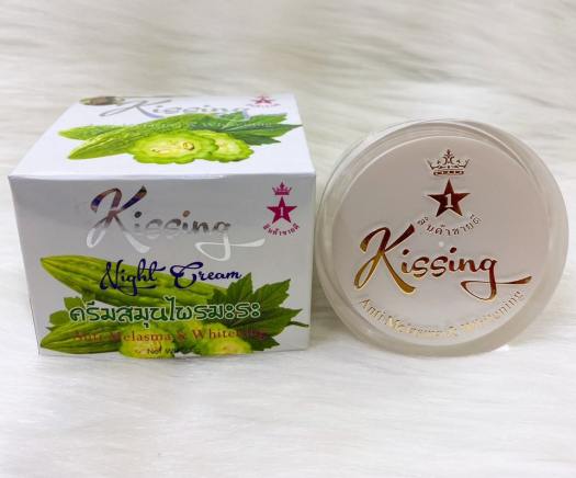 Kem kissing khổ qua sạch nám chính hãng