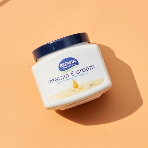Kem Dưỡng Da Mềm Mịn Redwin Vitamin E Cream Của Úc