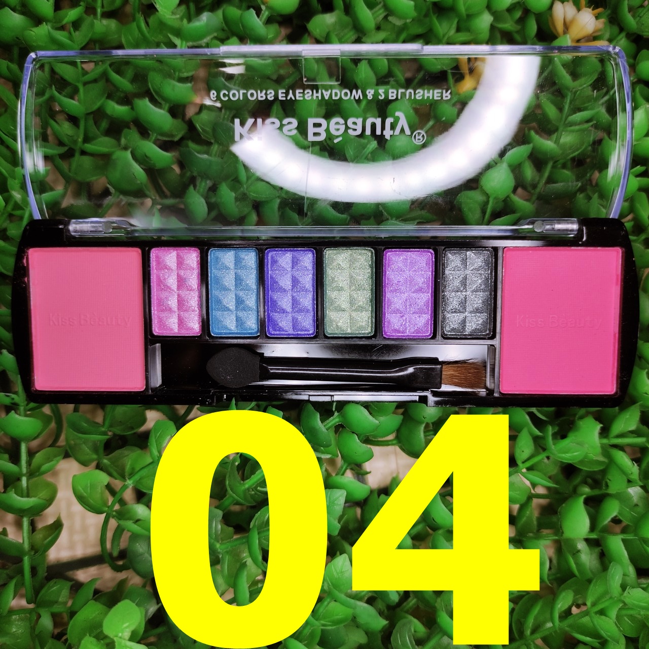 Phấn Mắt Kiss Beauty 8 ô Gồm 6 Phấn Mắt, 2 Phấn Má – SA733