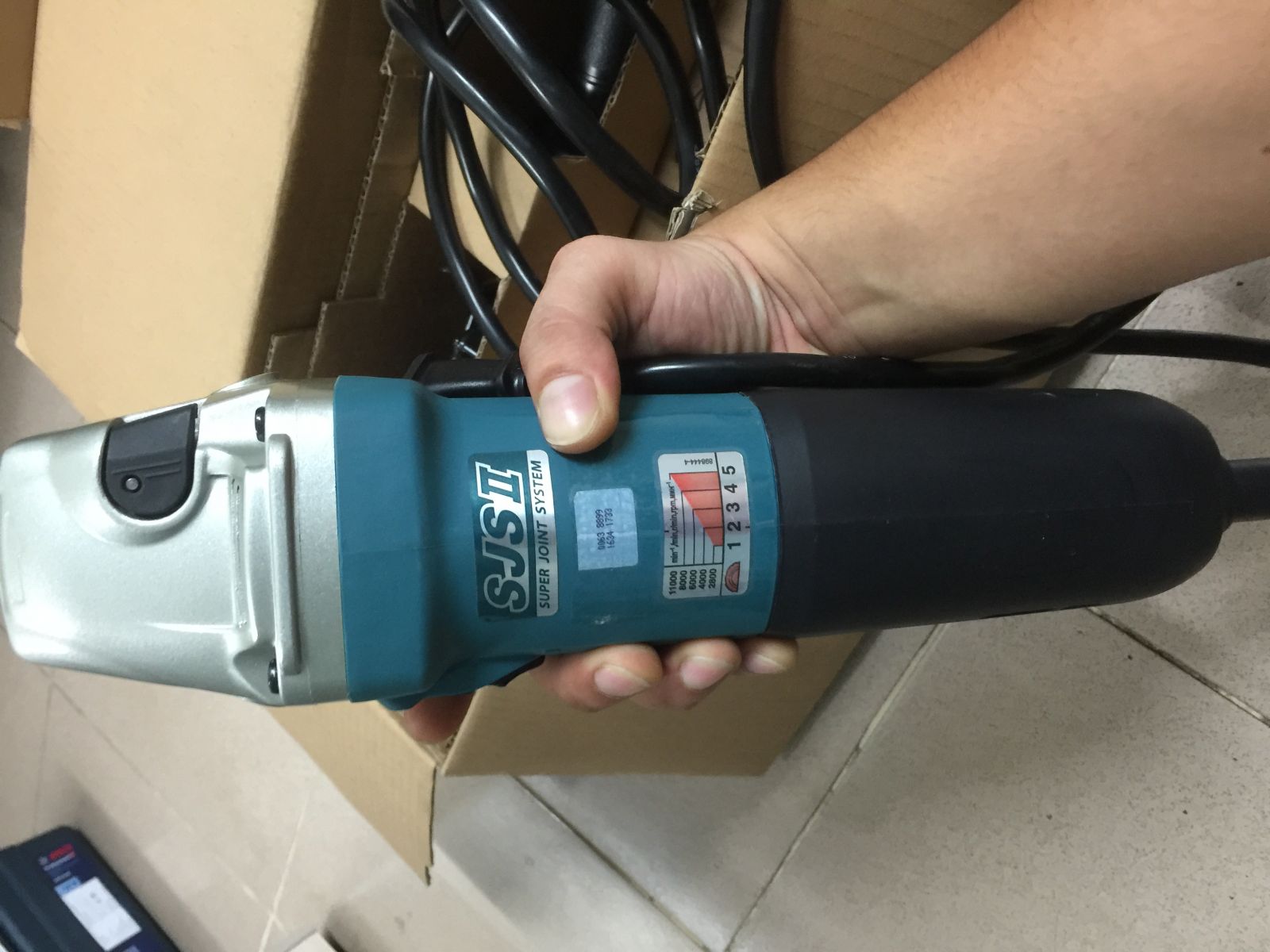 Máy mài góc Makita GA4040C