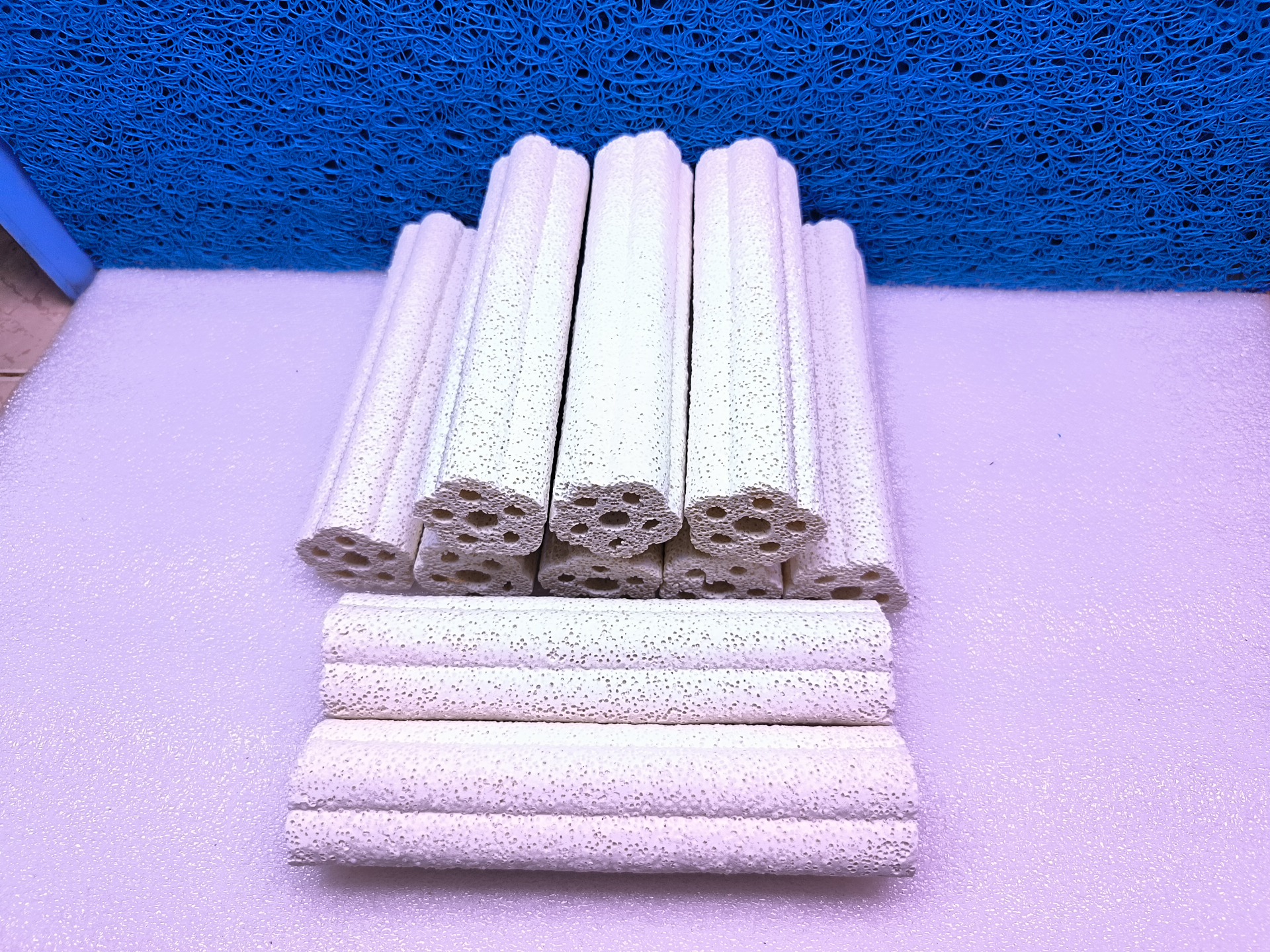 Combo 10 thanh sứ củ sen lọc nước hồ cá (Riversident).