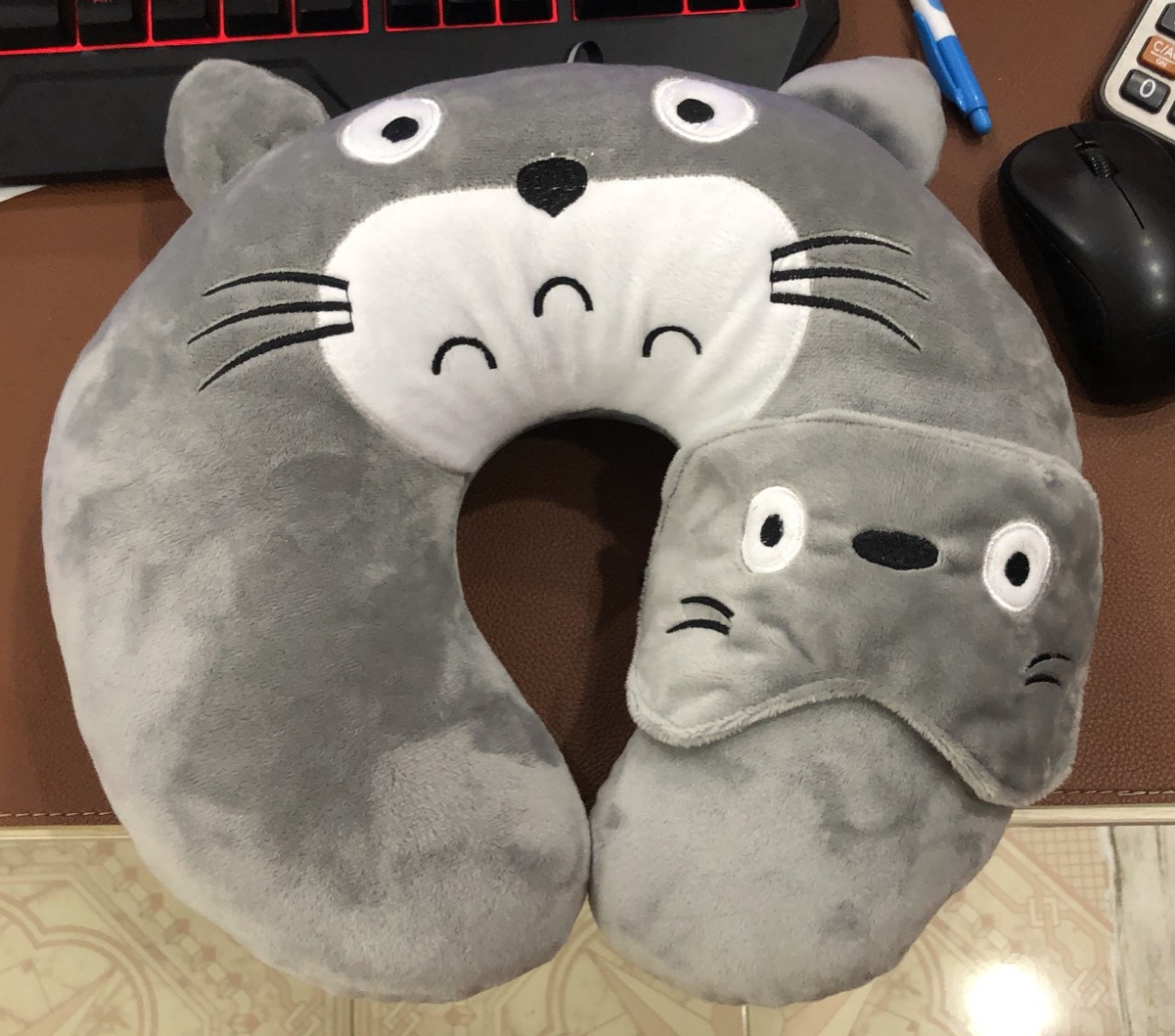 GỐI KÊ CỔ TẶNG KÈM BỊT MẮT