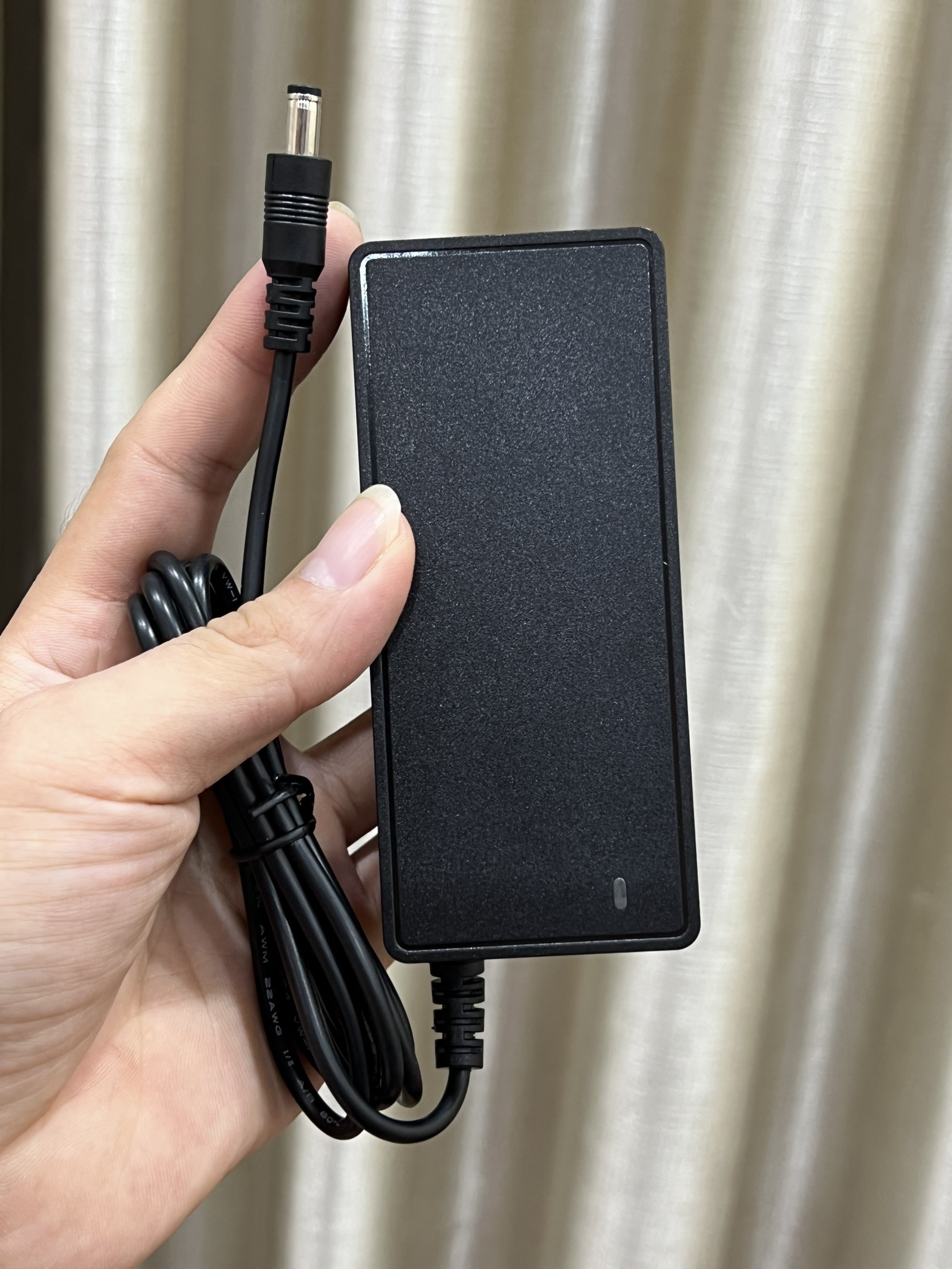 sạc loa kéo 15v 3a