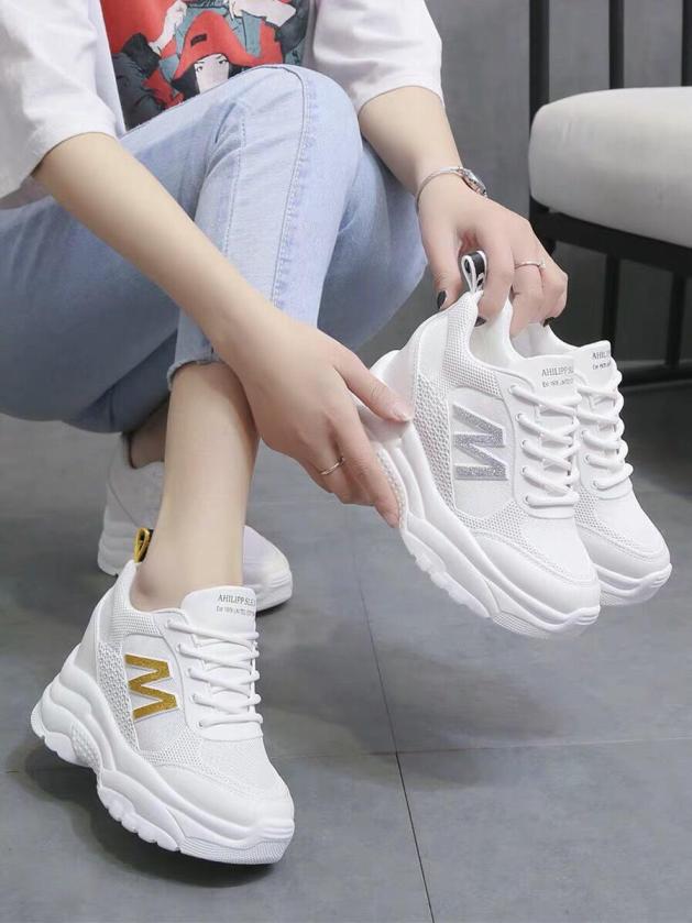 GIÀY THỂ THAO ĐỘN ĐẾ CHỮ MM NỮ giá rẻ
