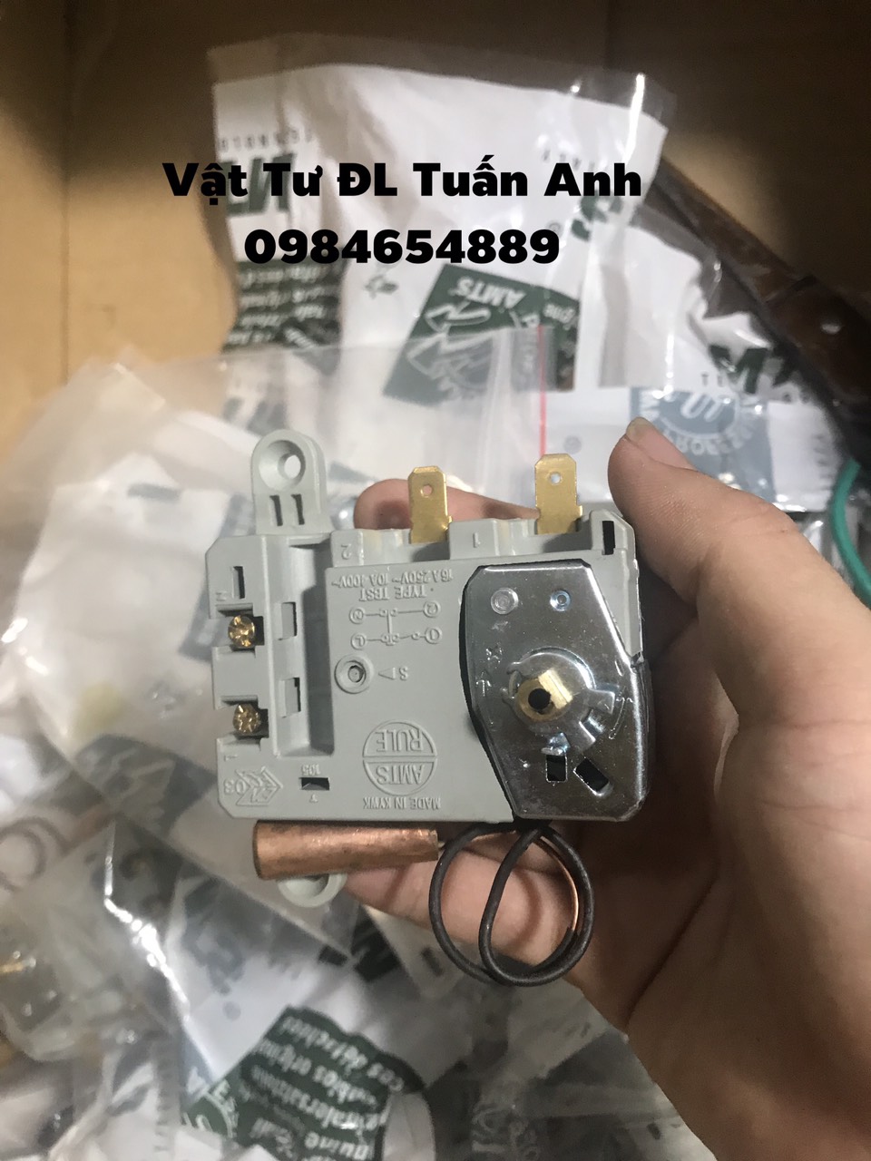 Rơ le Bình Nóng Lạnh Ariston Đời Mới
