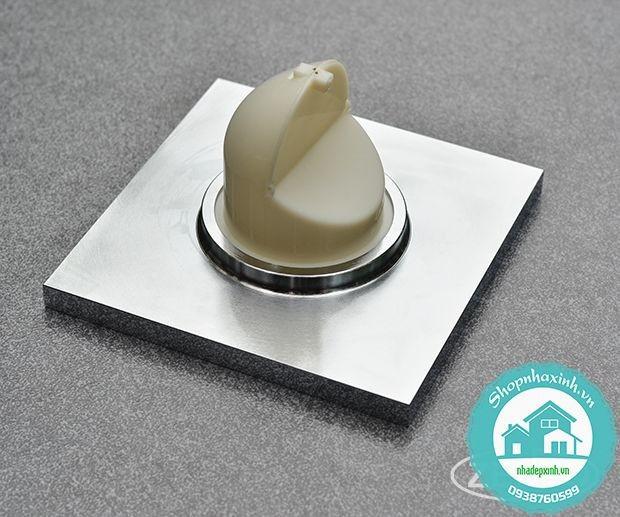 [HCM]Phễu Thoát Sàn Chống Mùi Và Côn Trùng CA672