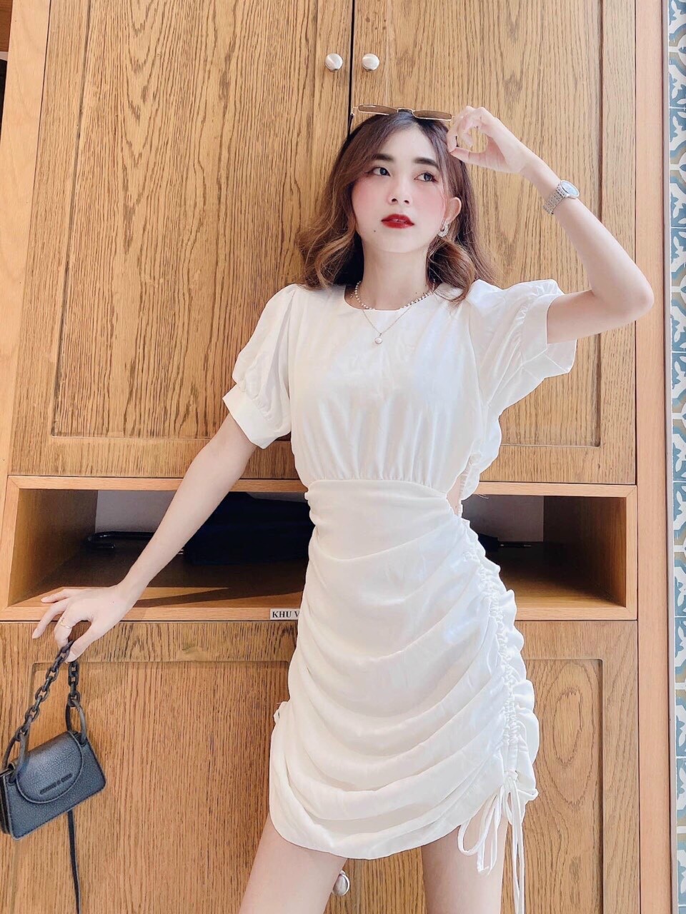 Đầm nữ cổ tròn rút 2 dây hồng