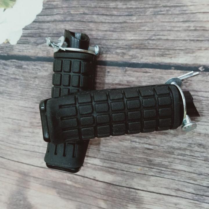 Gác chân xe máy AIRBLADE chất liệu cao su siêu bền đẹp G393