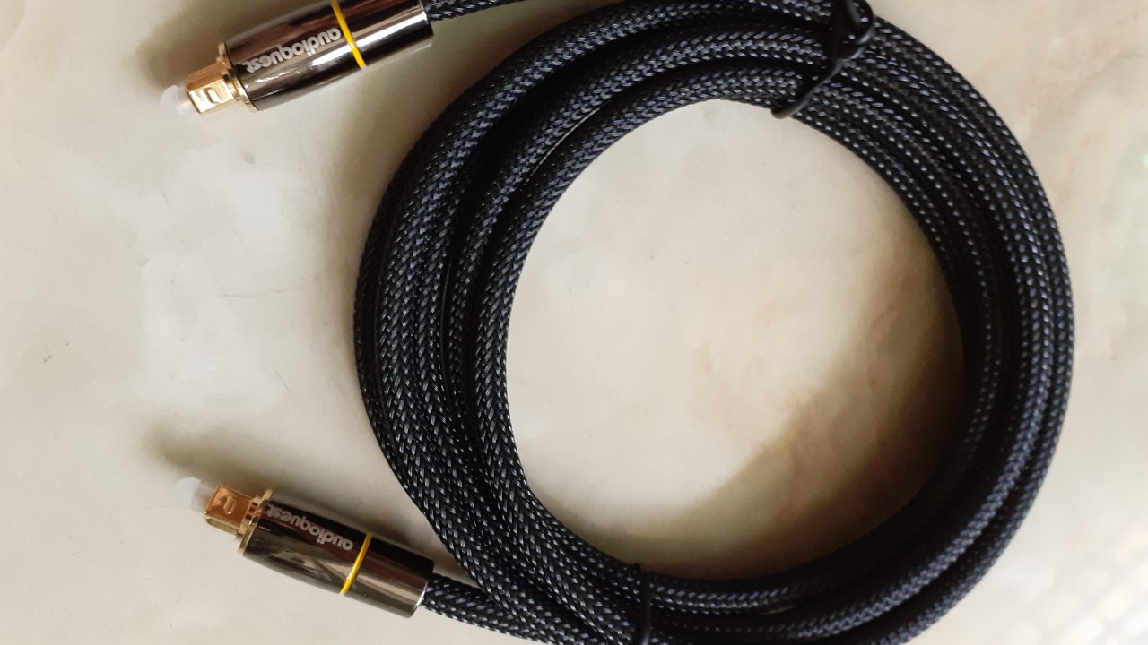 [HCM]DÂY QUANG AUDIO QUEST BÃI MỸ XỊN DÀI 2 MÉT.