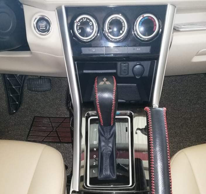 Bao da bọc cần số các đời xe Mitsubishi Xpander AT da bò thật, khâu thủ công, mẫu thiết kế mới