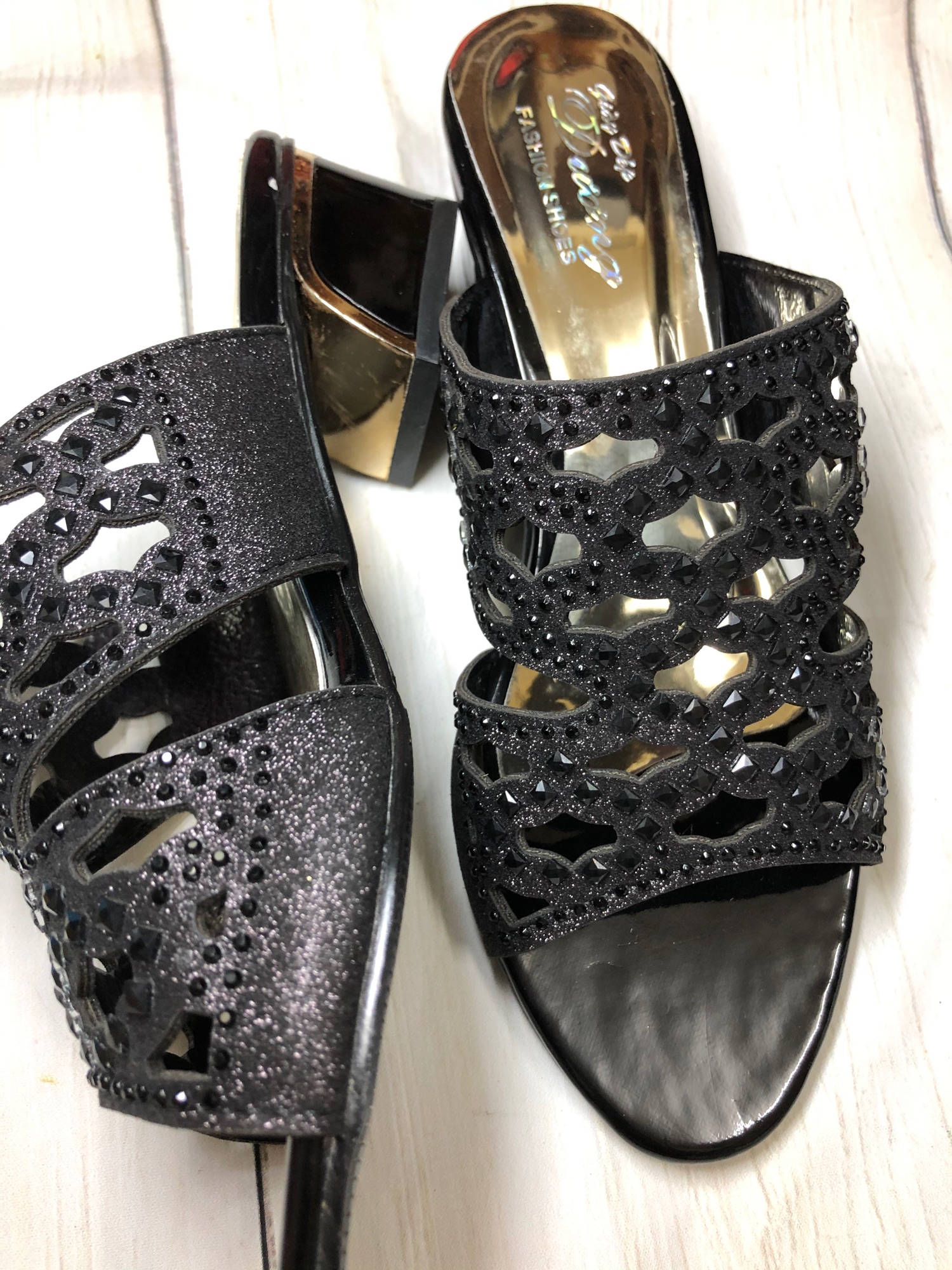 Guốc số lớn big size 38-43 sang trong