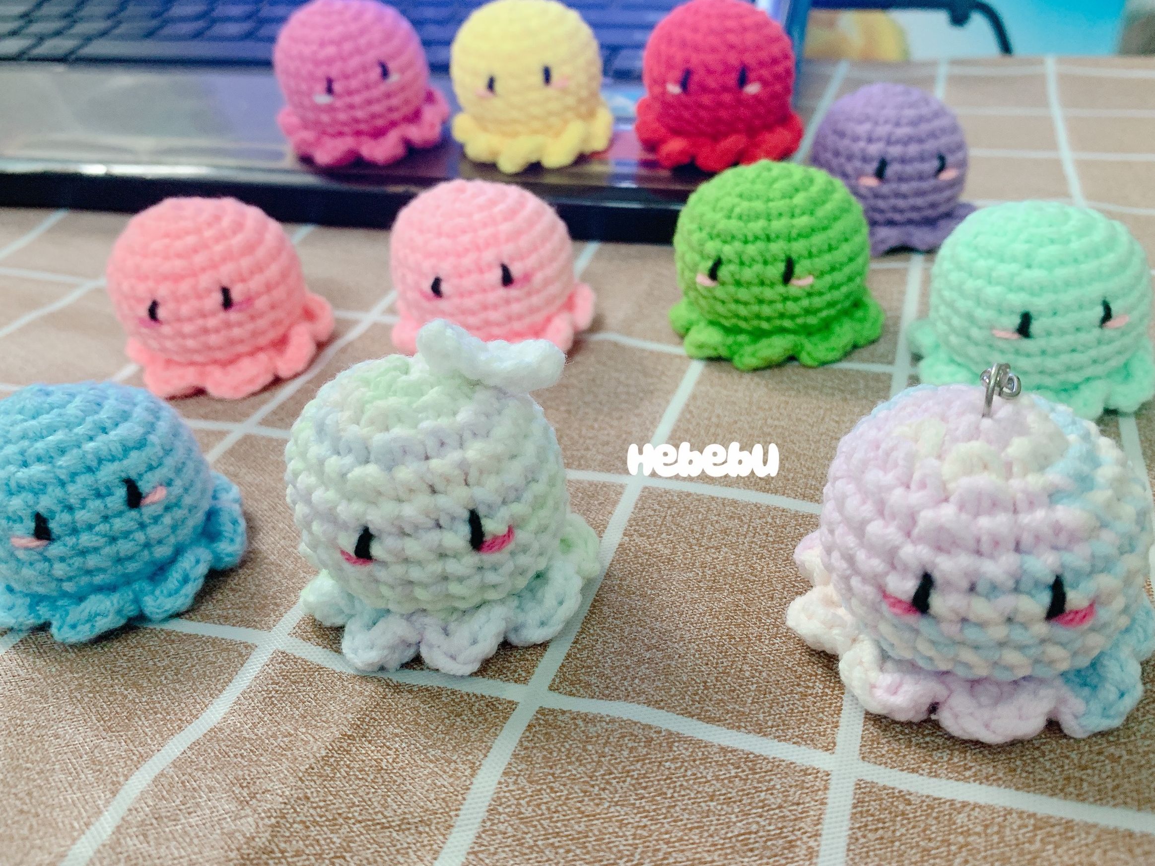 Móc khóa bạch tuộc bằng len handmade Cute Hebebu