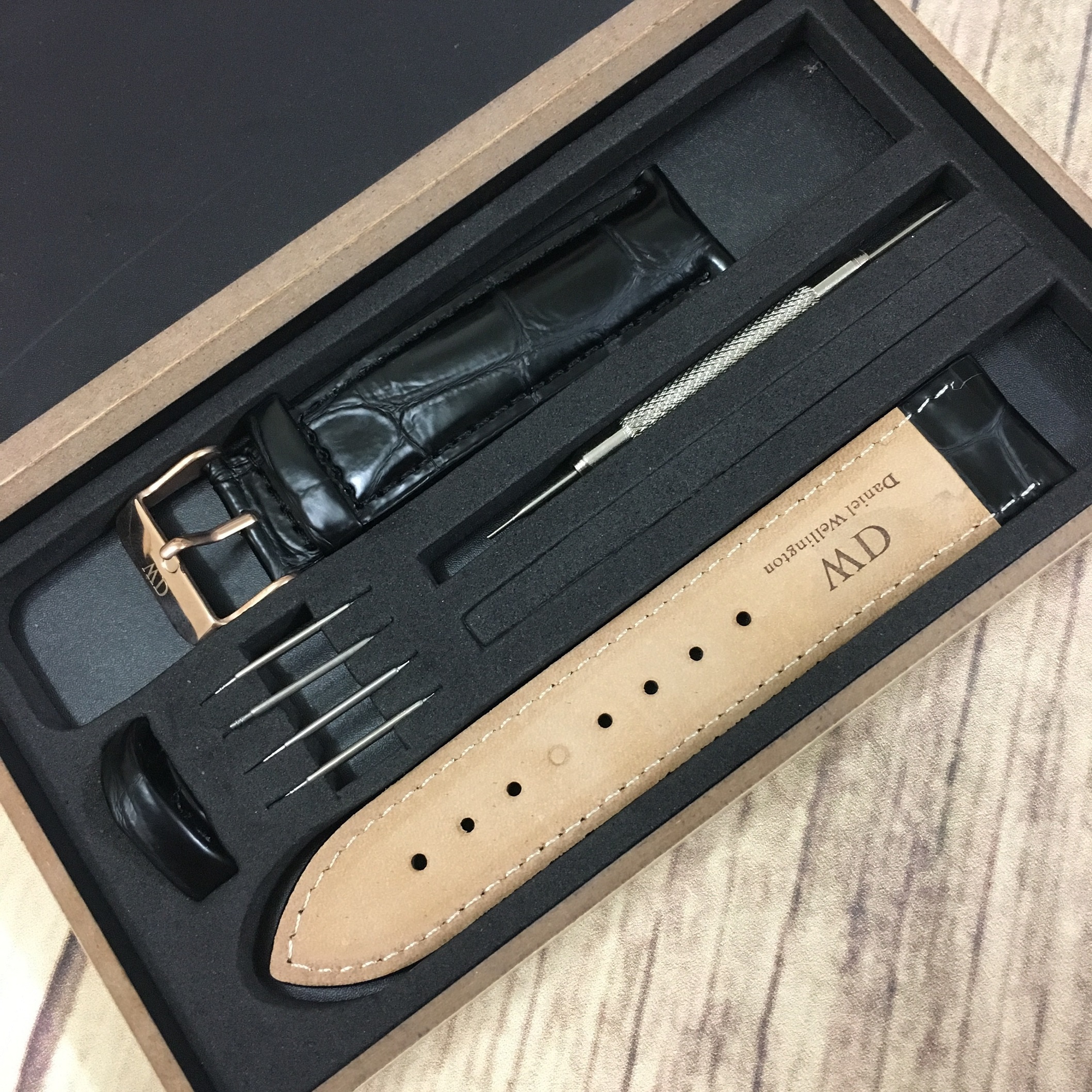 Grained Leather Strap Size 19mm for Dw Watches