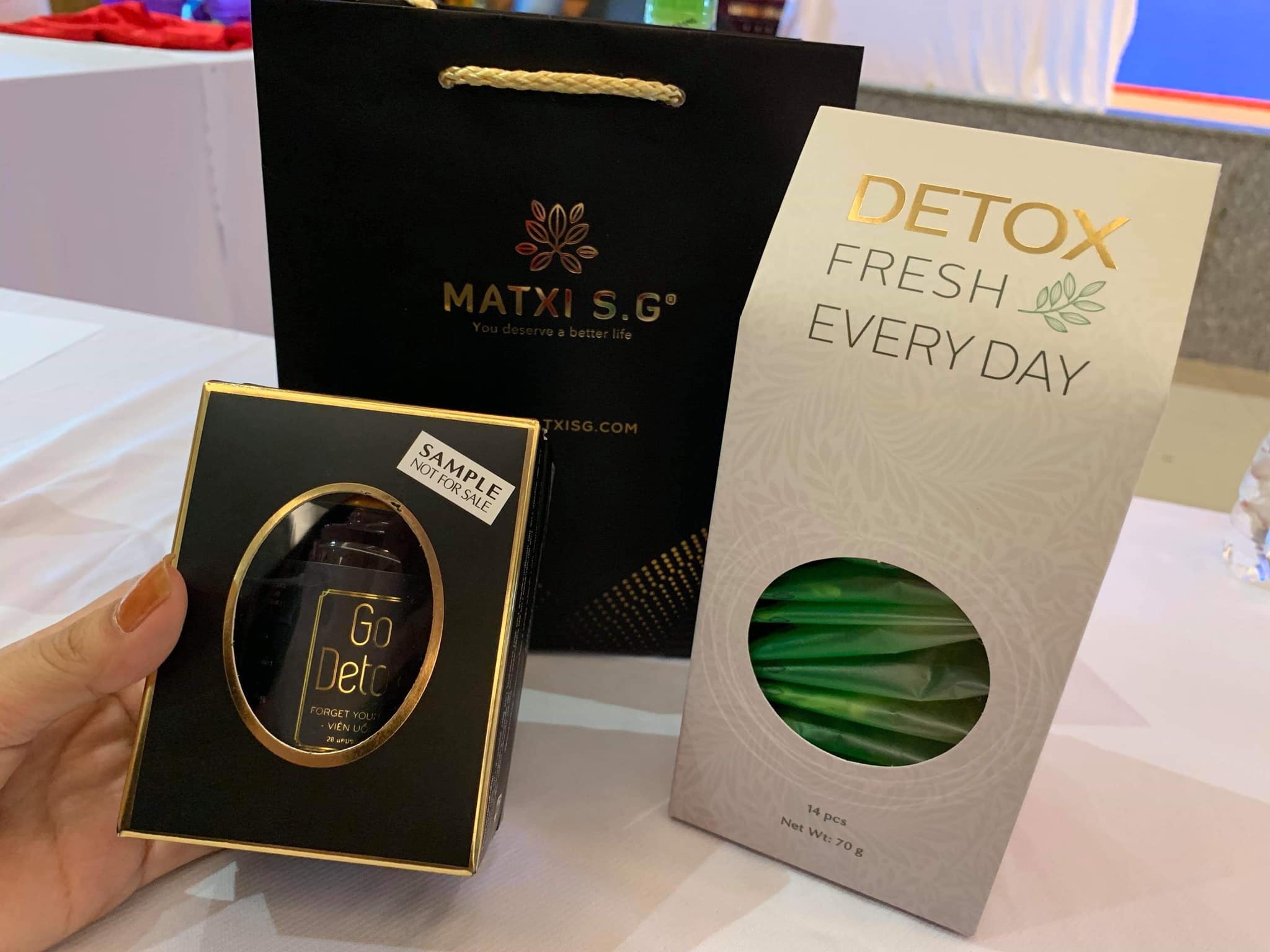 GIẢM CÂN GO DETOX (TẶNG DETOX, ĐỦ TEM)
