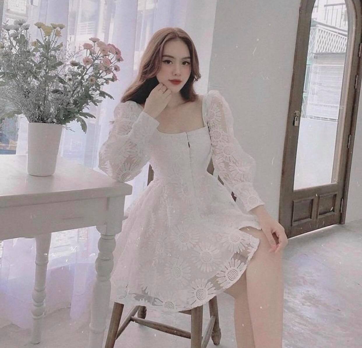 ĐẦM DỰ TIỆC REN HOA CÚC DAISY DRESS