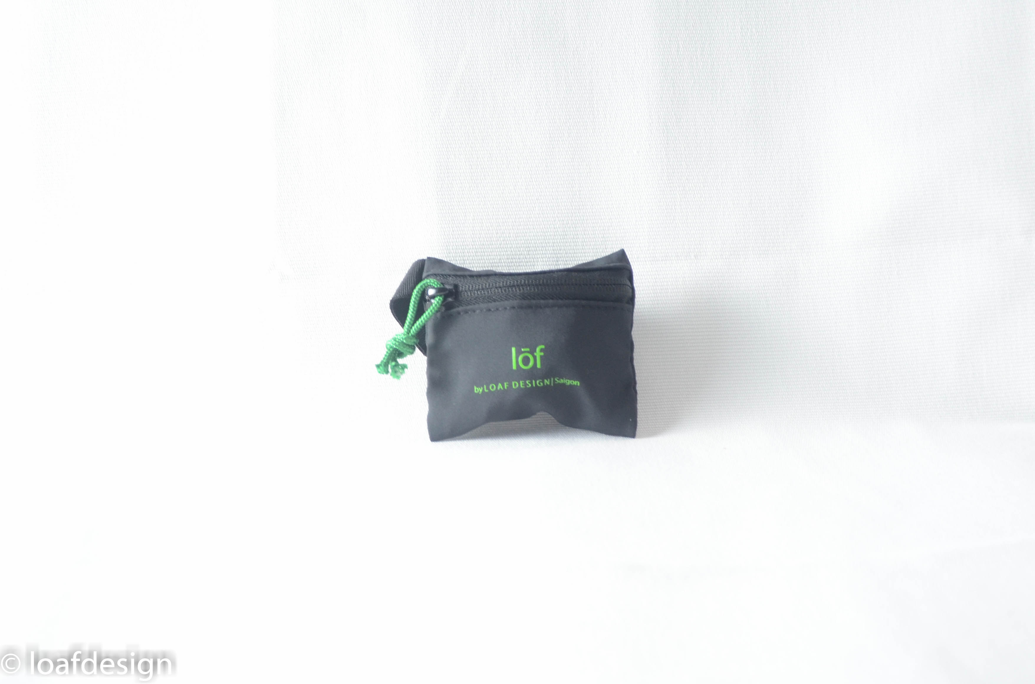 Ví zipper / ví đeo cổ nhỏ gọn loaf design