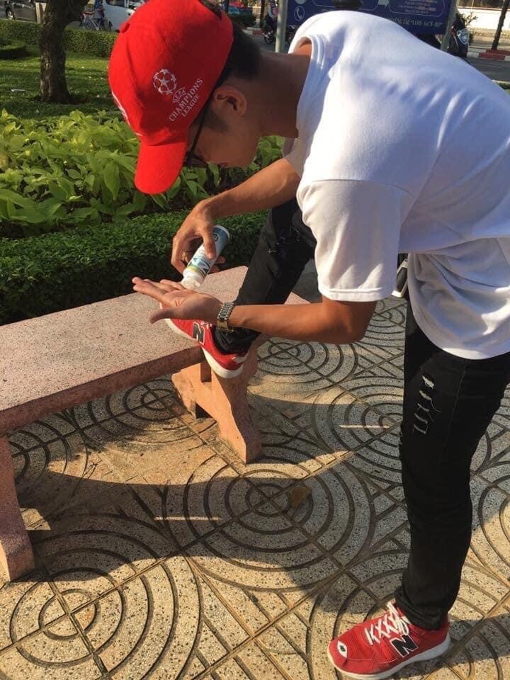 Phấn Lạnh ZN khử sạch mùi hôi