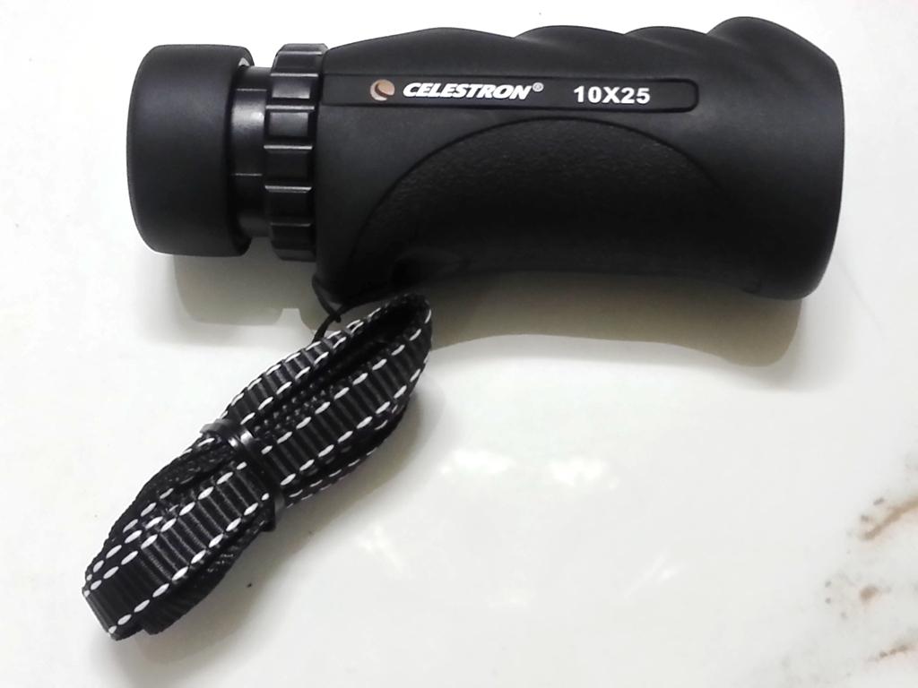 Ống nhòm Celestron Nature 10×25