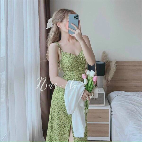 Sét Đầm Lụa Kèm Áo Khoác Tăm Gân