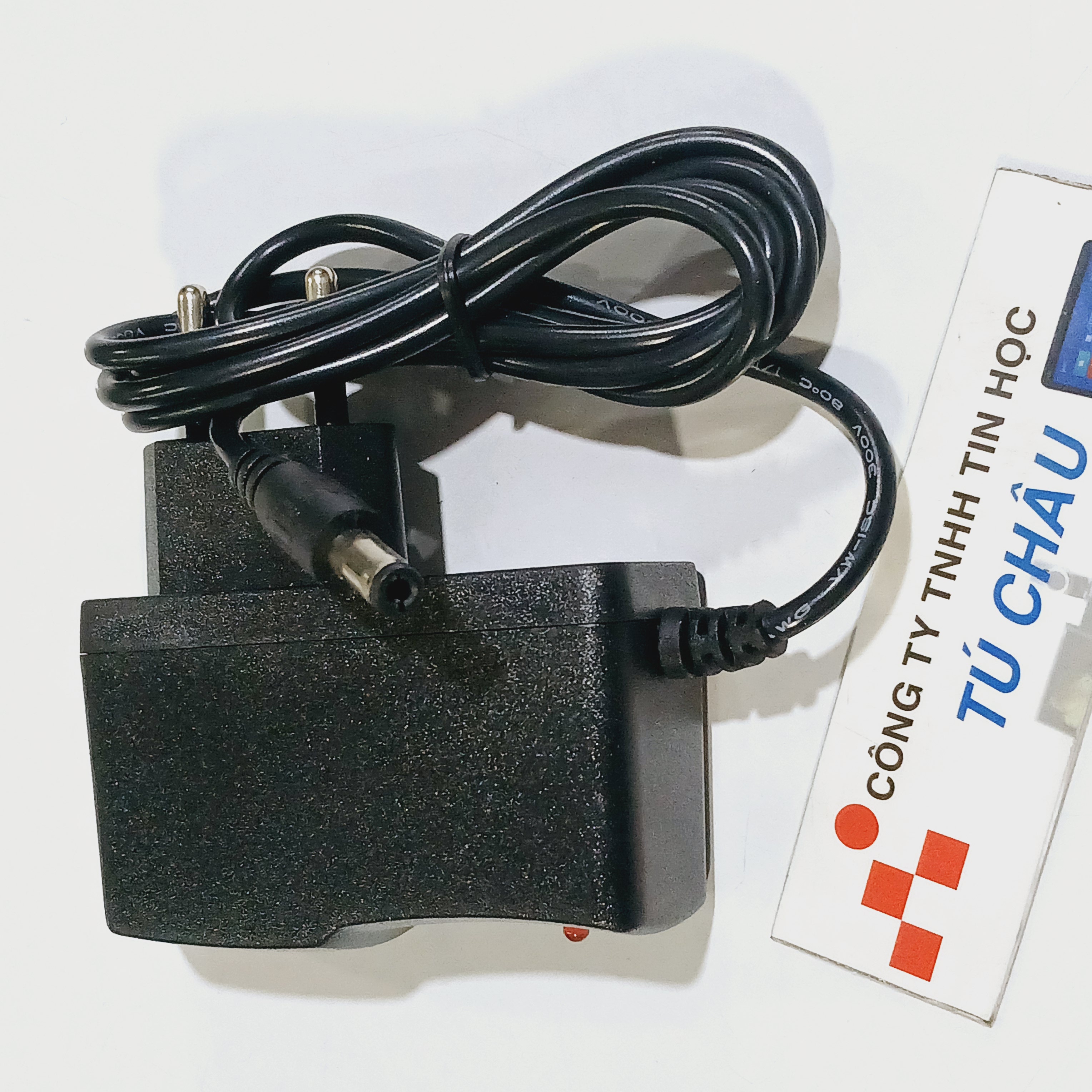 Adapter DC 10V - 1A (Đầu cắm 5.5mm X 2.1mm)