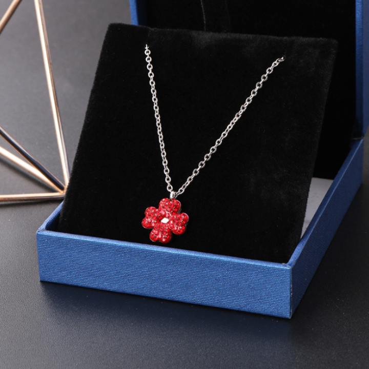 Chain 4 leaf grass necklace 3 Leaf grass necklace