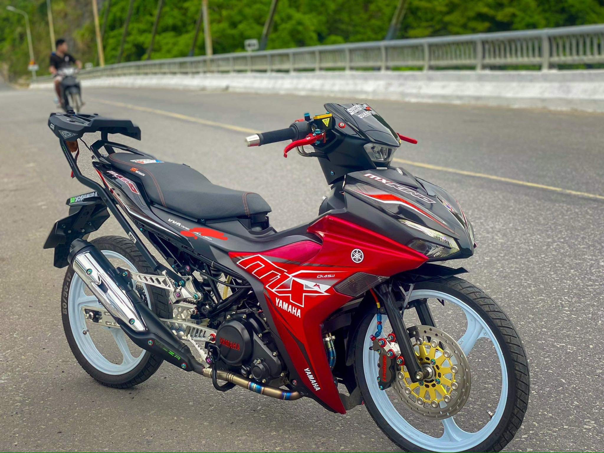 Tem exciter 155 mx đỏ đen