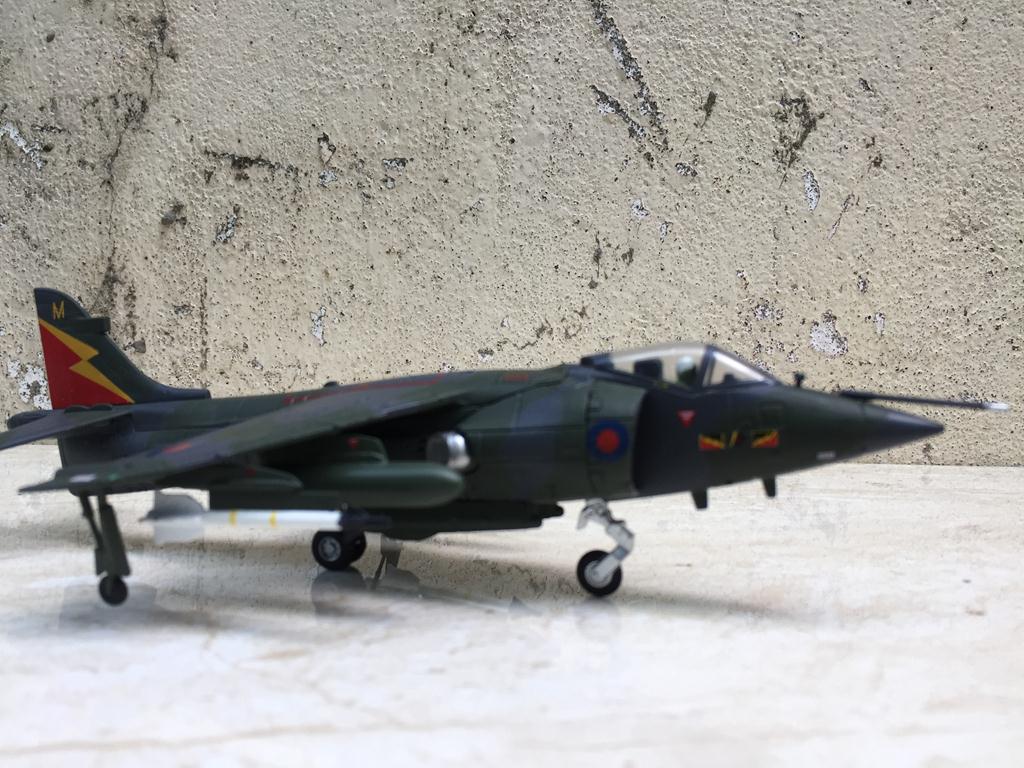 [HCM]Máy bay Tiêm kích  BAE Sea Harrier II 1/72