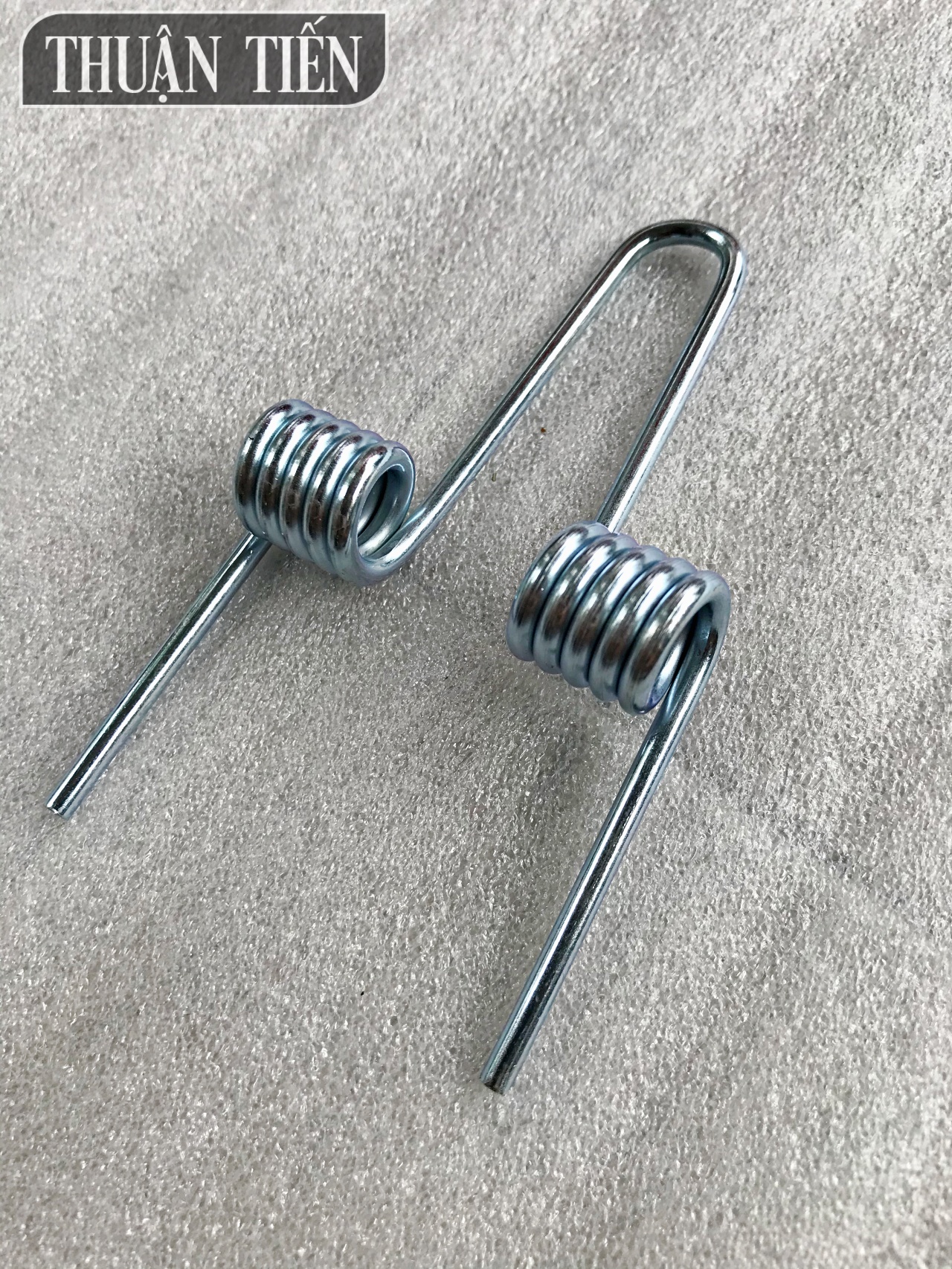 LÒ XO BẬT YÊN TỰ ĐỘNG - TIỆN LỢI KHI ĐỔ XĂNG, KHÔNG CẦN GIỮ YÊN, THAO TÁC NHANH CHỐNG, GIÁ CẢ HỢP LÝ - CÓ PHÂN LOẠI SỐ LƯỢNG THEO NHƯ CẦU KHÁCH HÀNG