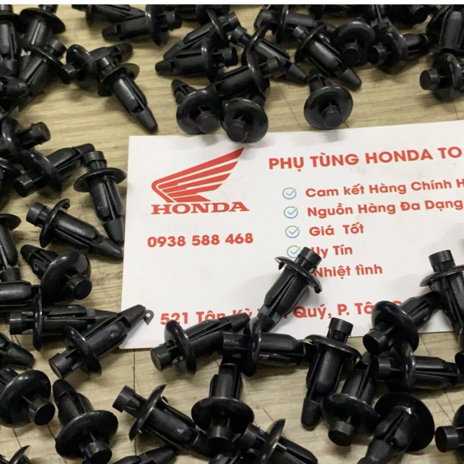 NÚT KẸP GIÀN ÁO HONDA (GIÁ 5 CÁI)