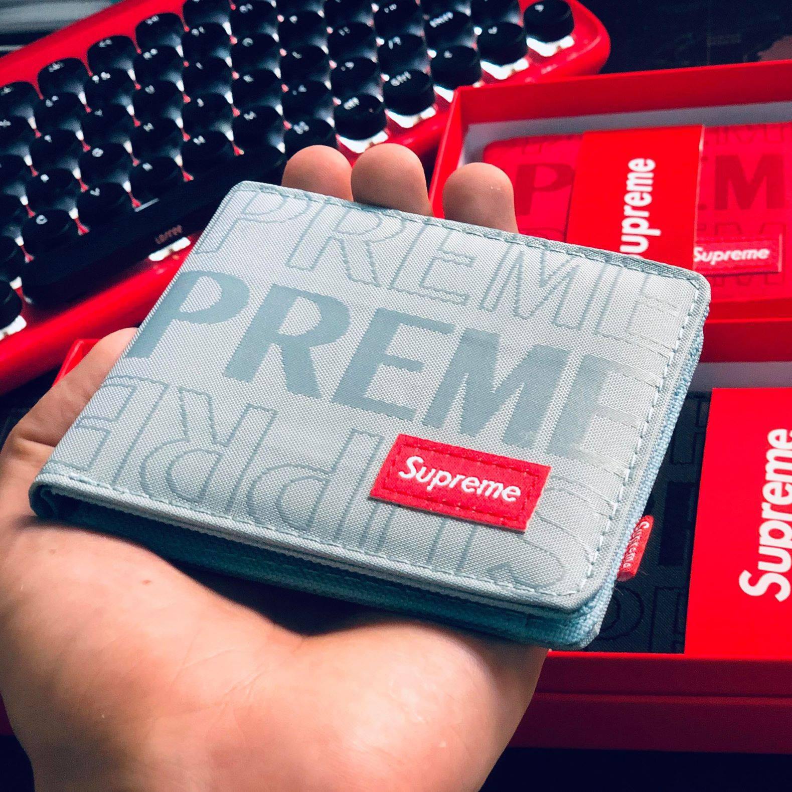 [Full Box] Ví Gập Supreme Box Logo Chìm Wallet