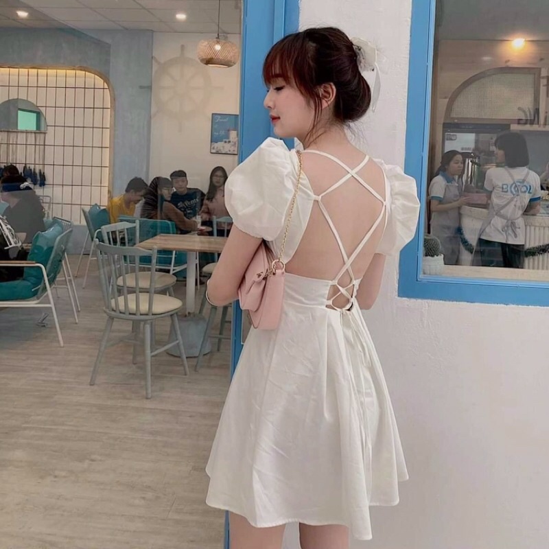 ĐẦM XOÈ TRẮNG DÂNG XINH ĐAN DÂY SAU T02