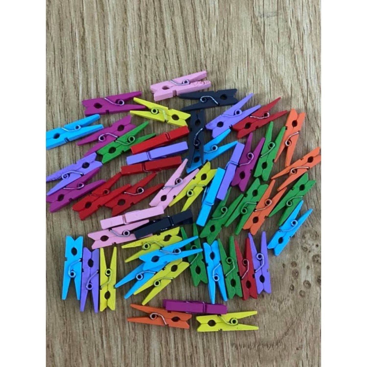 Kẹp gỗ nhiều màu dài 3cm
